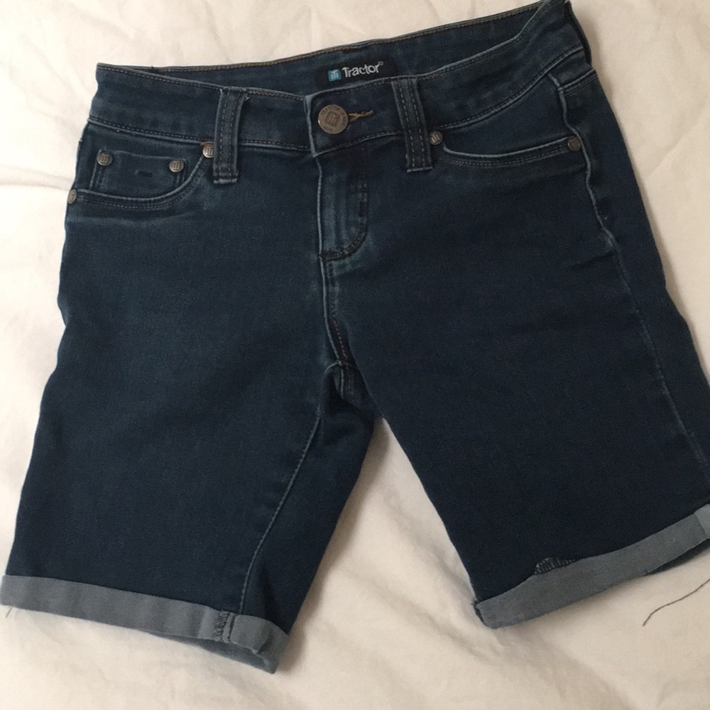 Tractor jean shorts size 10